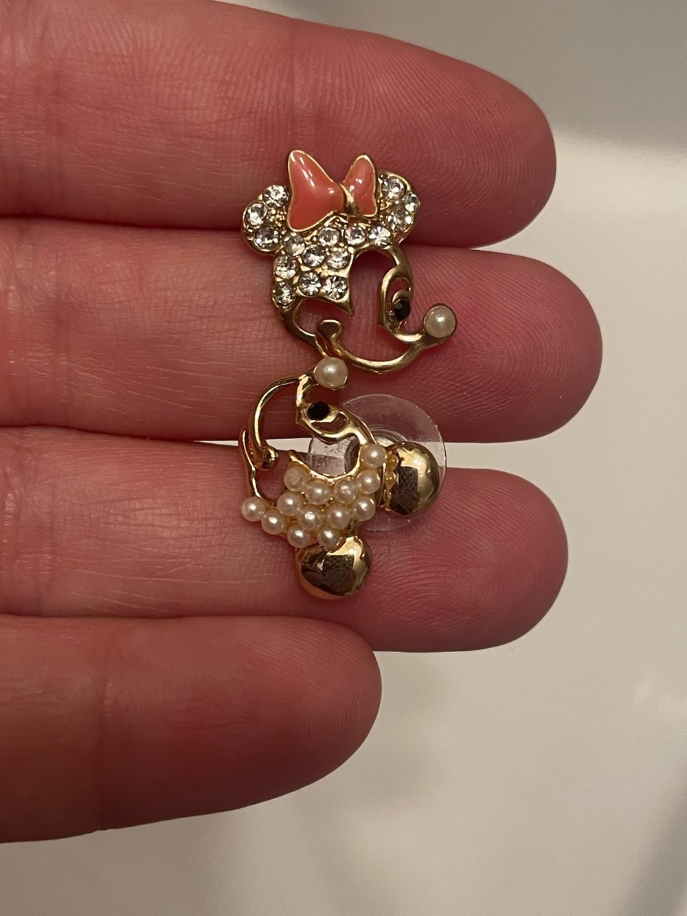 Gold-Tone Pink Bow Pearl Cluster Women’s Earring
